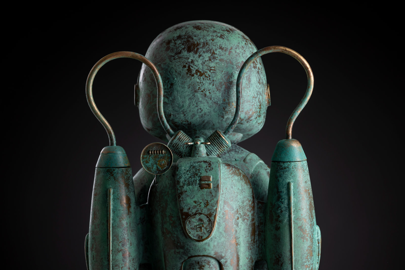 Drim — detail, helmet and jetpack from behind
