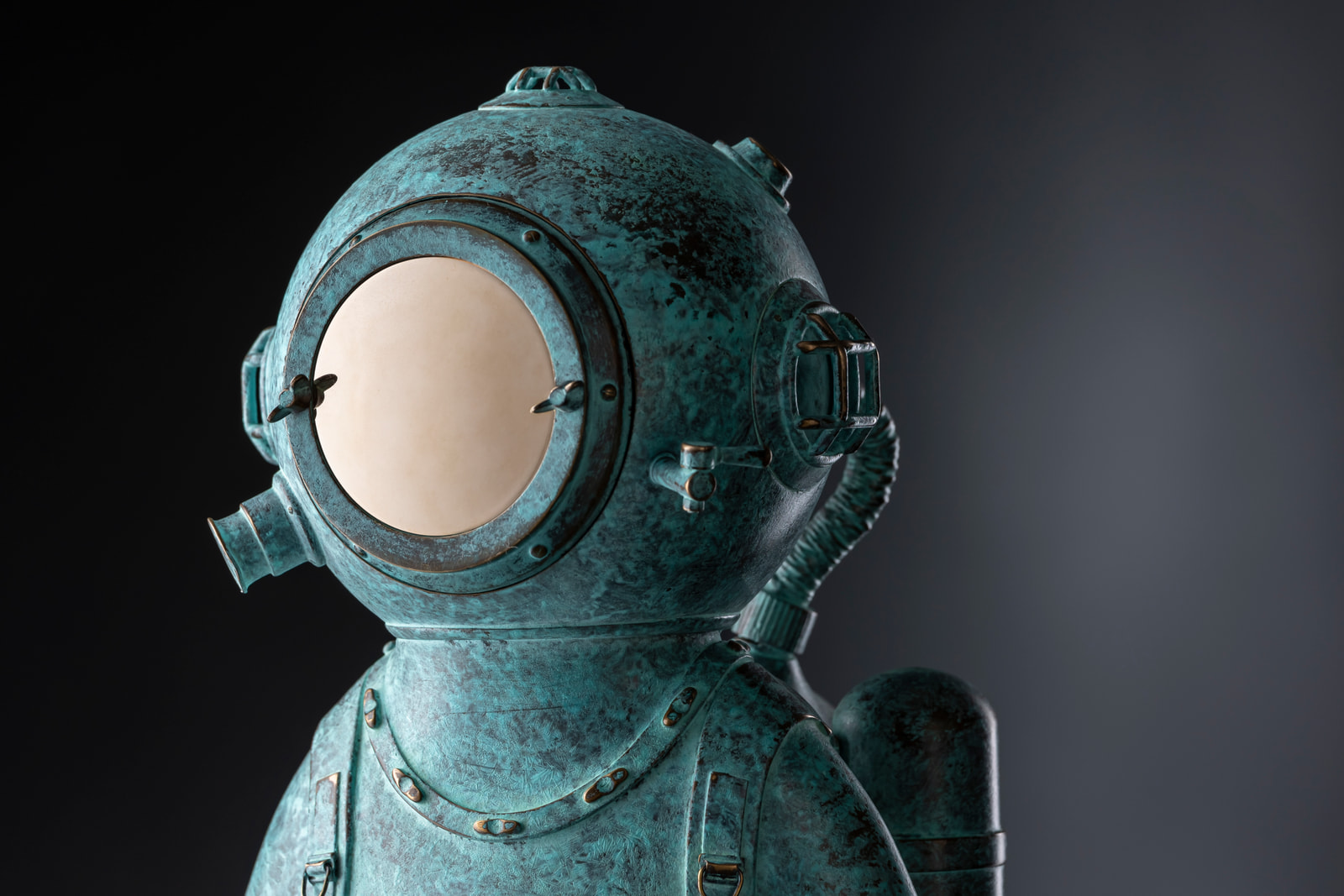 Swim — detail, the front porthole of the diving helmet